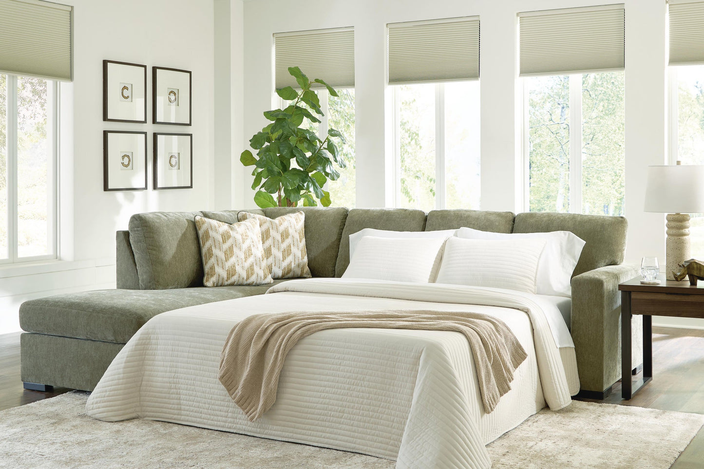 Bridgepoint 2-Piece Sleeper Sectional with Chaise