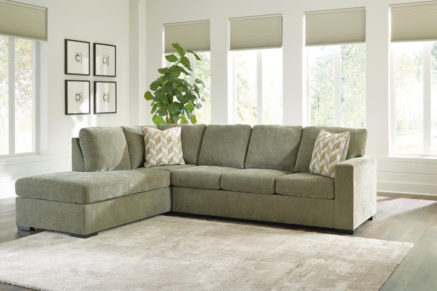 Bridgepoint 2-Piece Sleeper Sectional with Chaise