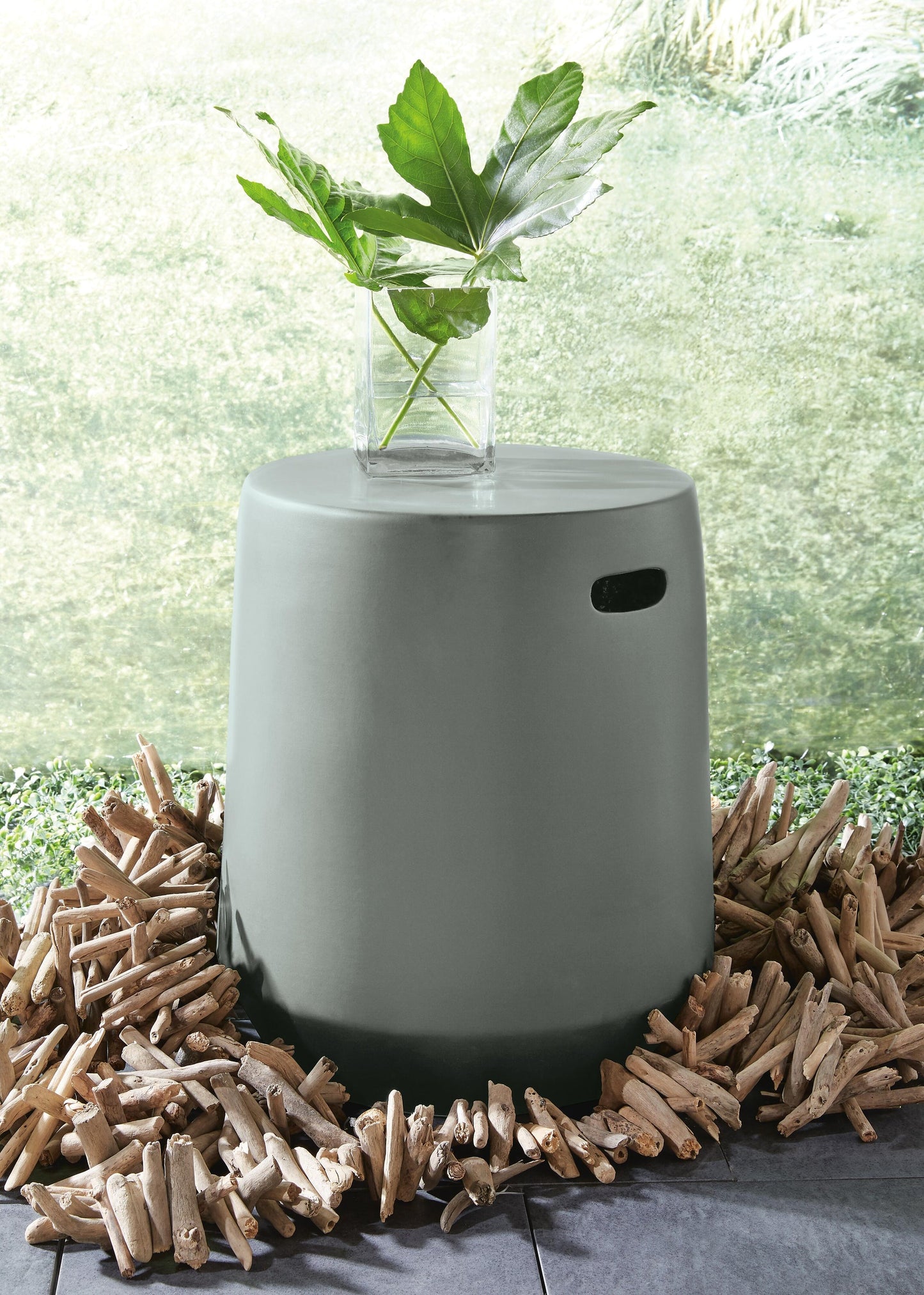 Kalmunds I/O Stool