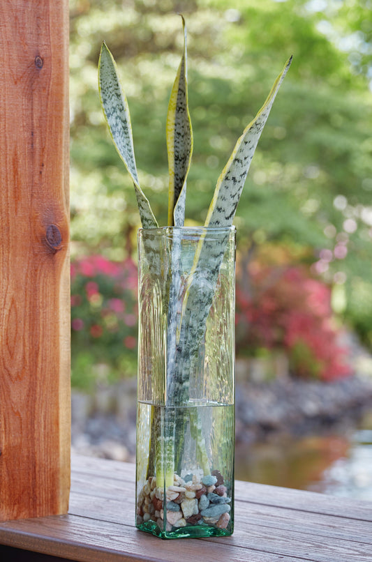 Taylow I/O Vase